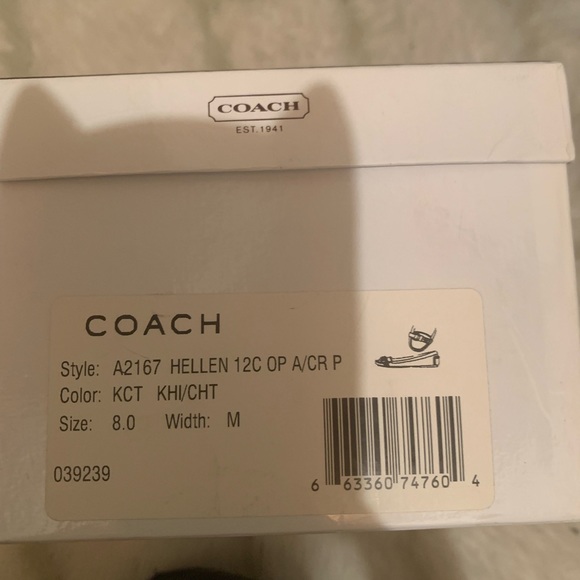 Size 8 coach flats - Picture 3 of 4